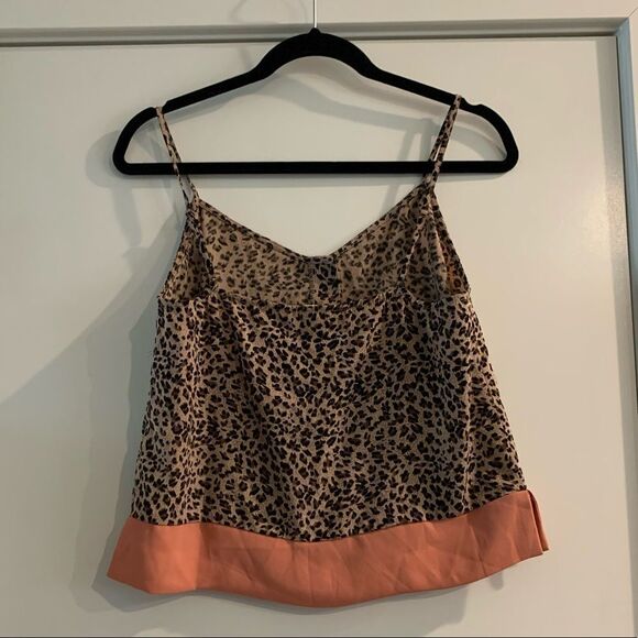 BB Dakota Tie Animal Printed Top new without tag - Picture 3 of 3